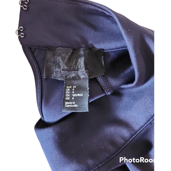 Backless scuba bodicon dress - Picture 3 of 3